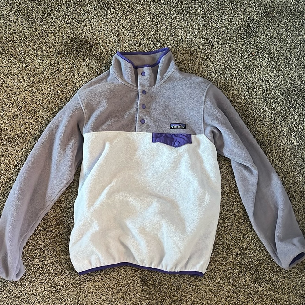Patagonia fleece size small